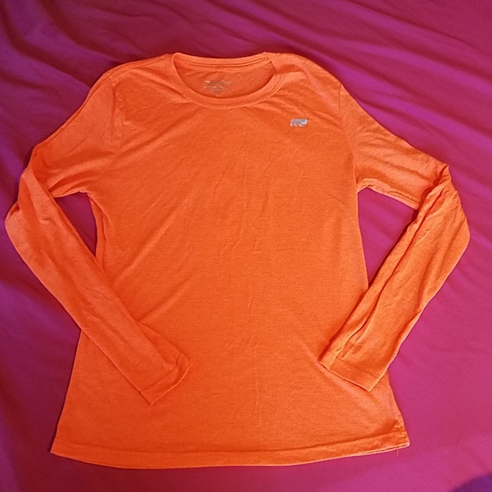 Marika Performance Tee